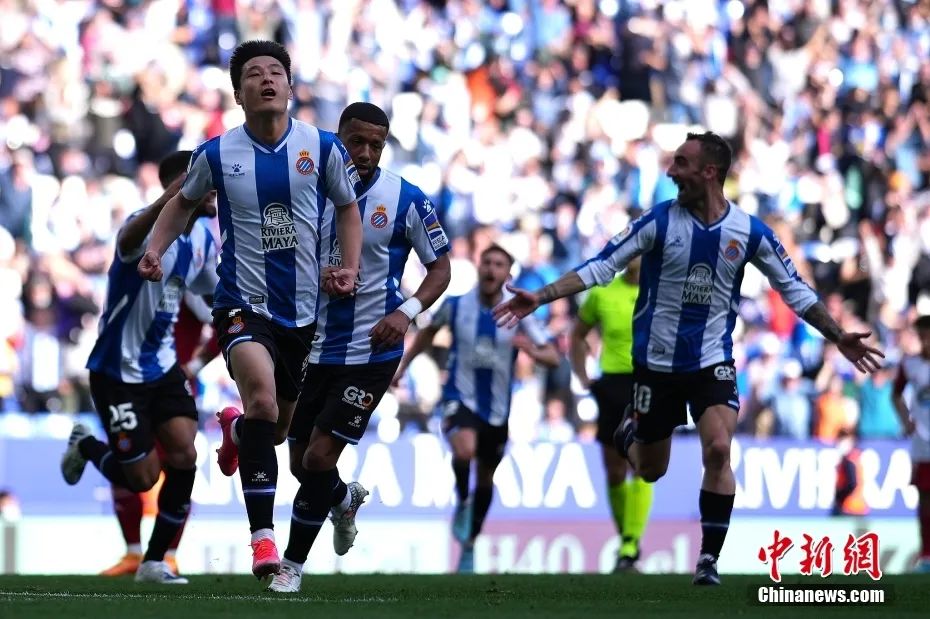 武磊结束西甲生涯回归中超上海海港