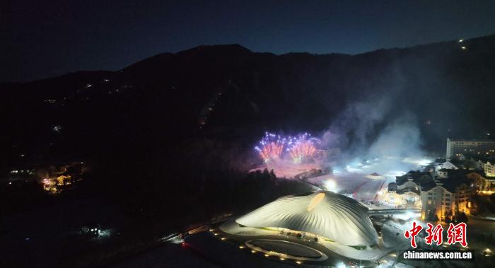 第二十三届亚布力滑雪节启幕 冰雪盛宴融合赛事