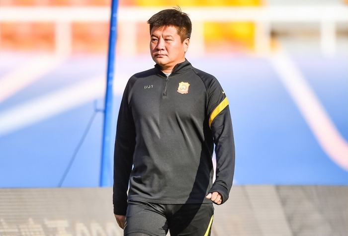 邦本宜裕否认妻子炮轰球队 理由遭球迷质疑