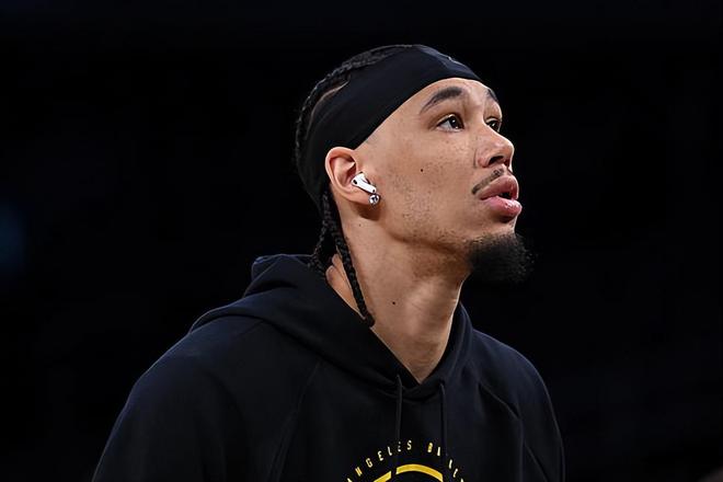 湖人双杀火箭 贾克森-海斯攻防两全能助球队两连