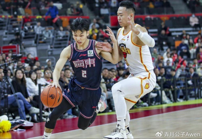 杜锋排挤潜力股引争议，徐昕贺希宁转会后强势